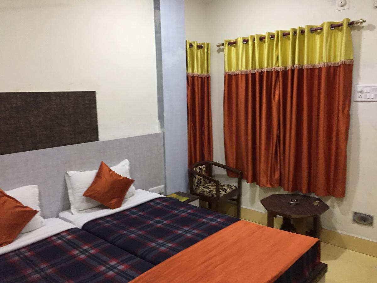 Hotel Lara India Βαρανάσι Εξωτερικό φωτογραφία