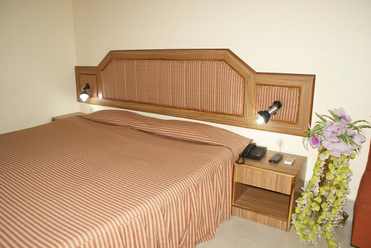 Hotel Lara India Βαρανάσι Εξωτερικό φωτογραφία