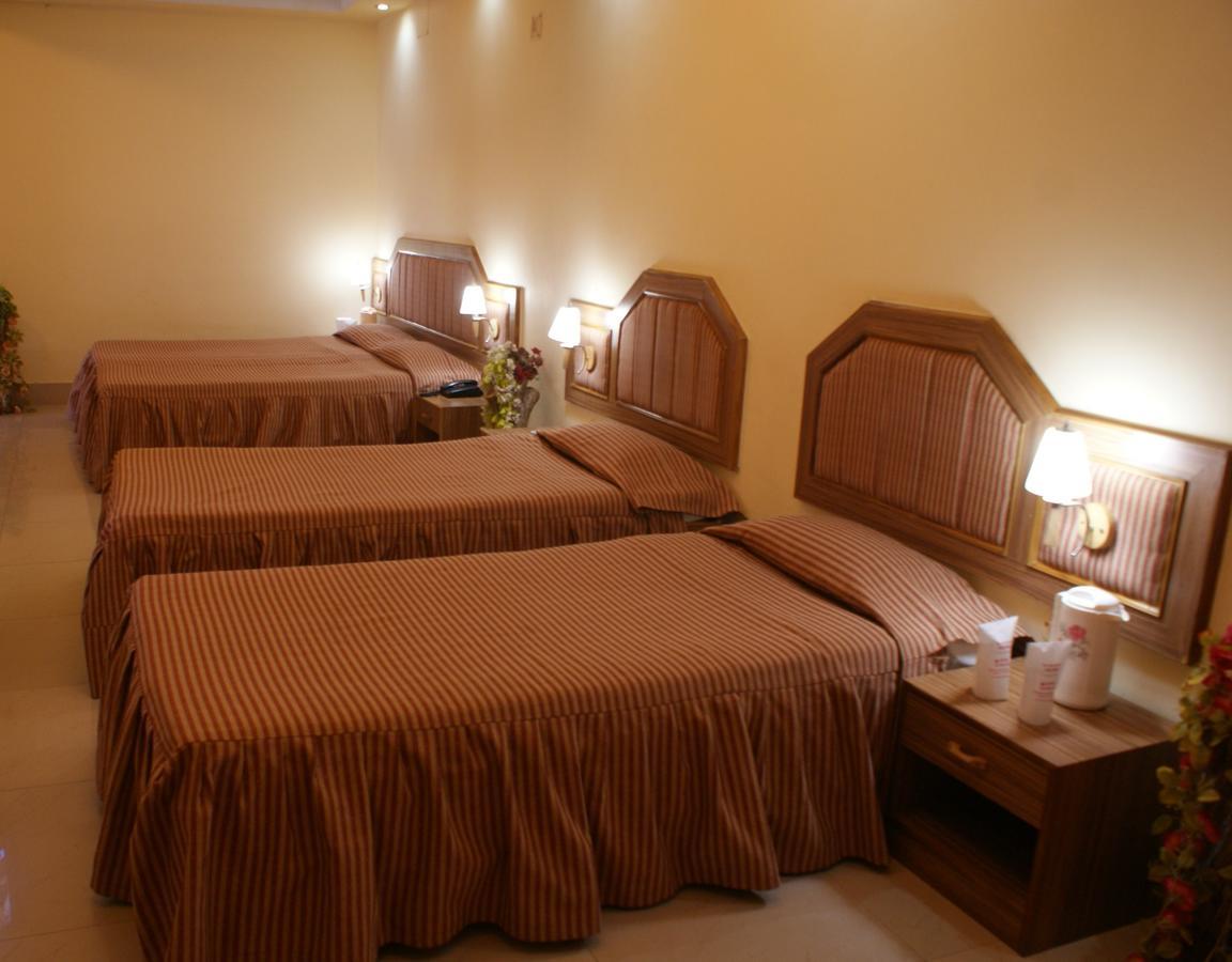 Hotel Lara India Βαρανάσι Εξωτερικό φωτογραφία